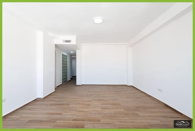 3 bedroom Flat for sale in Gamarra, Málaga city - € 369,900 (Ref: 9820530)