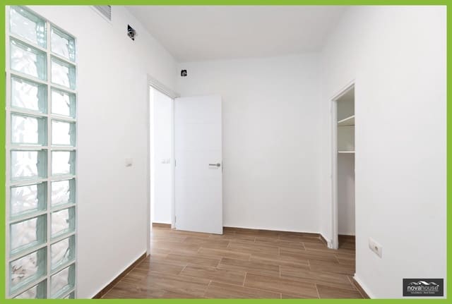 3 bedroom Flat for sale in Gamarra, Málaga city - € 369,900 (Ref: 9820530)
