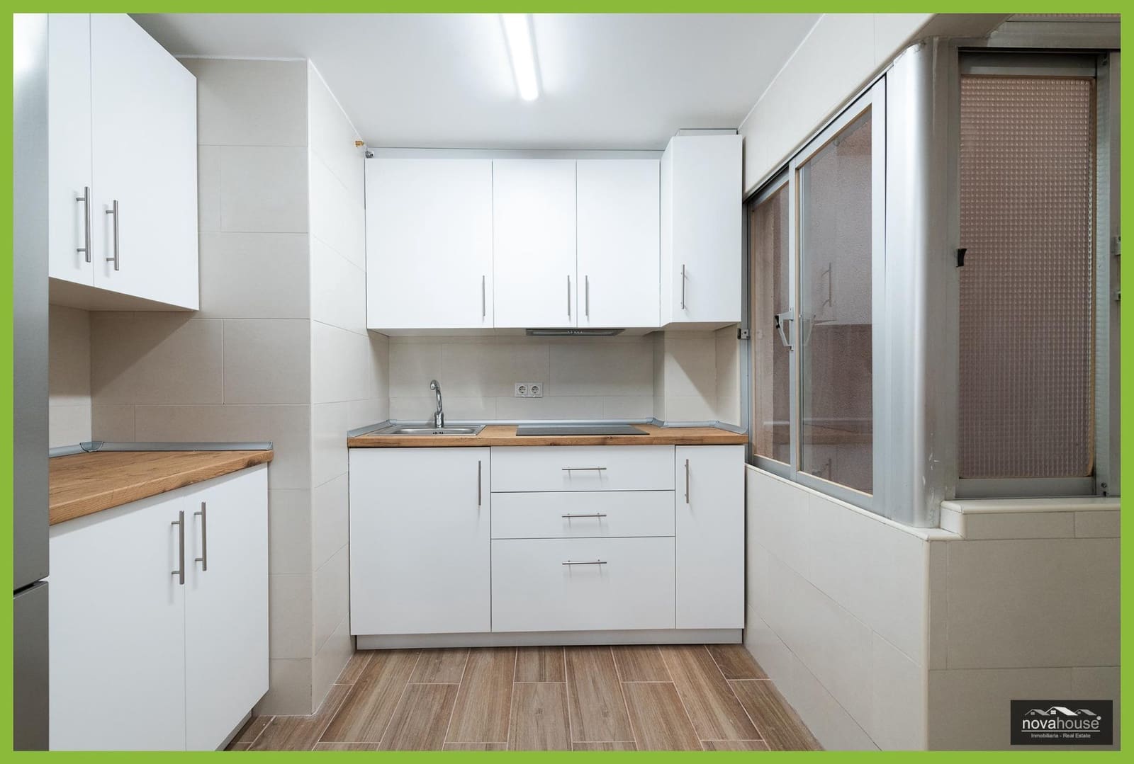 3 bedroom Flat for sale in Malaga city - € 369,900 (Ref: 9820530)