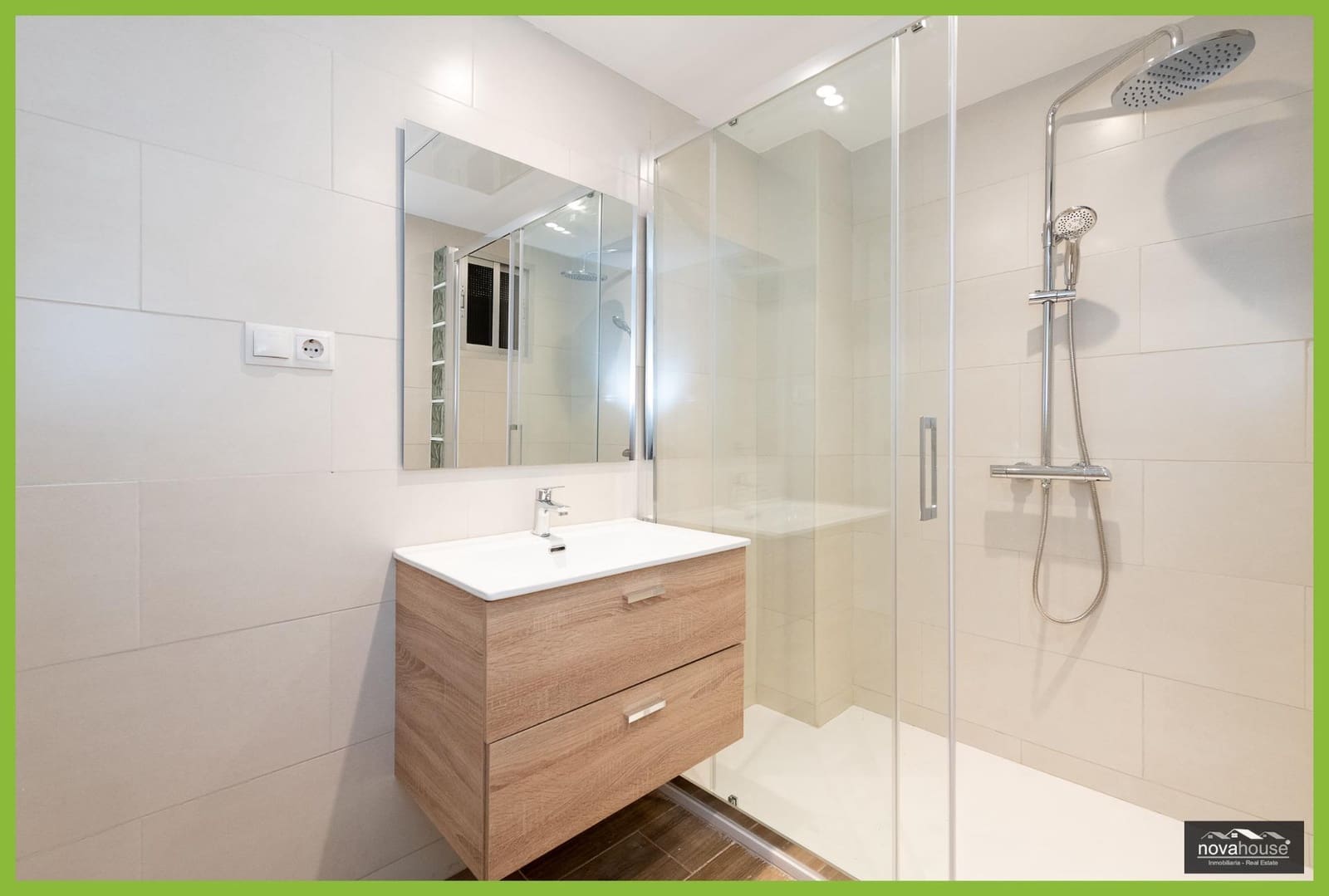 3 bedroom Flat for sale in Malaga city - € 369,900 (Ref: 9820530)