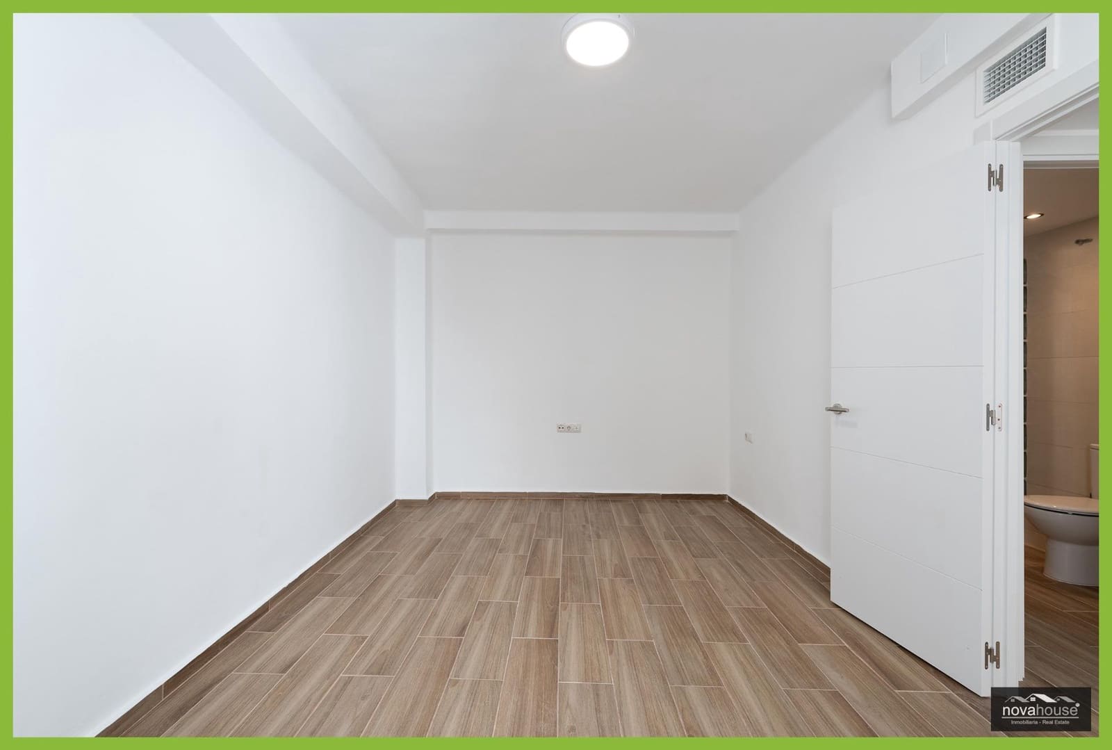 3 bedroom Flat for sale in Malaga city - € 369,900 (Ref: 9820530)