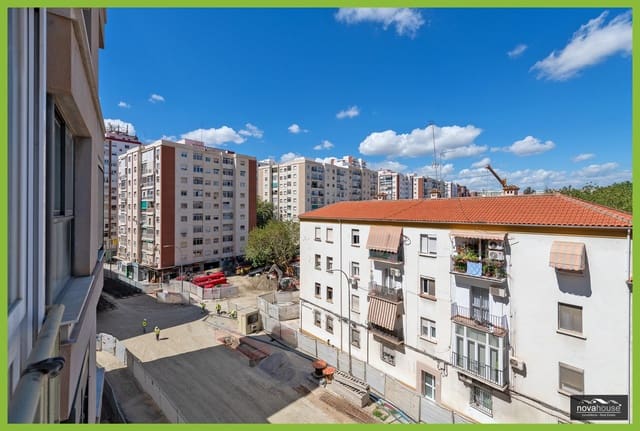 3 bedroom Flat for sale in Gamarra, Málaga city - € 369,900 (Ref: 9820530)