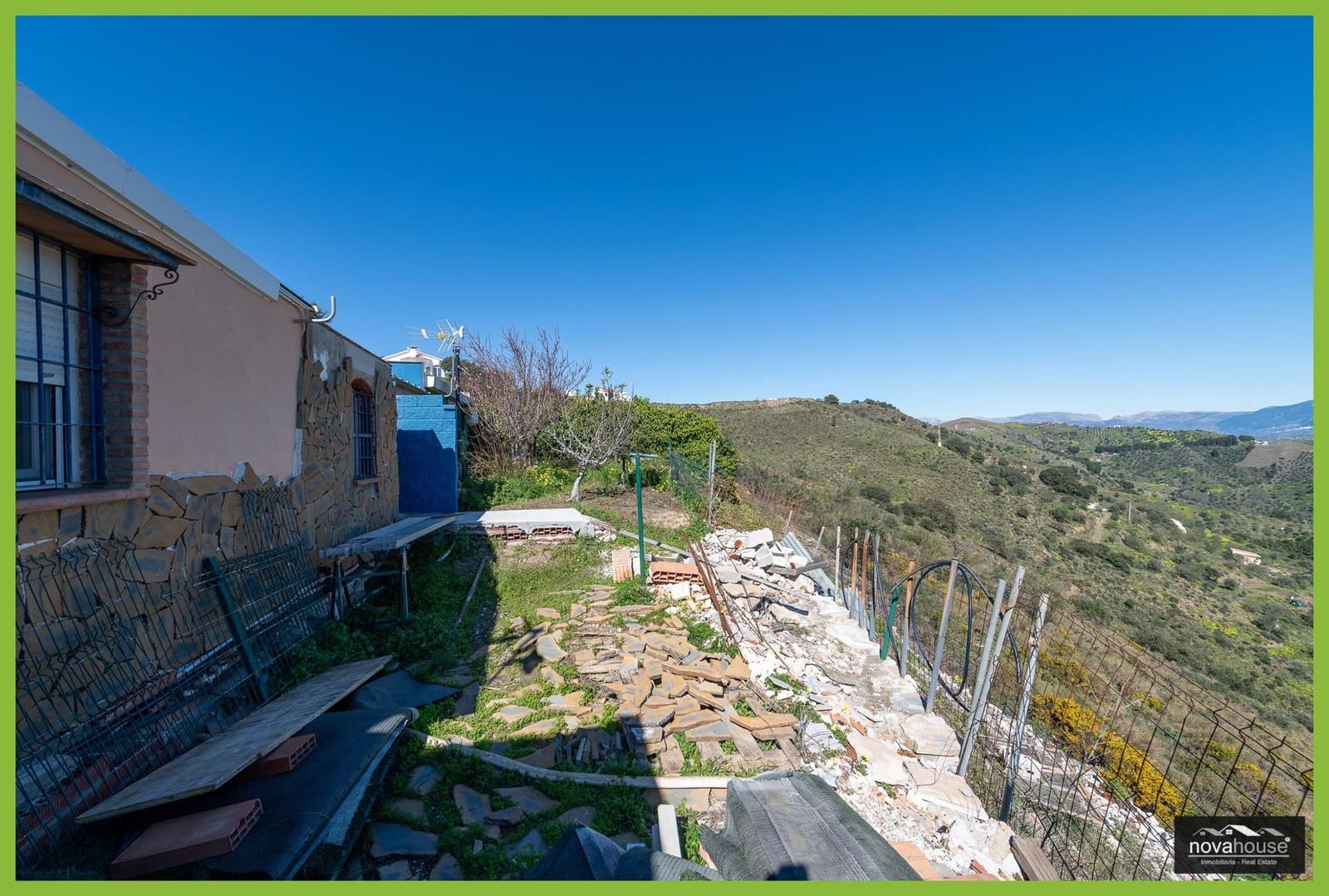 3 soveværelse Finca/Landehus til salg i Moclinejo med garage - € 536.000 (Ref: 9855480)