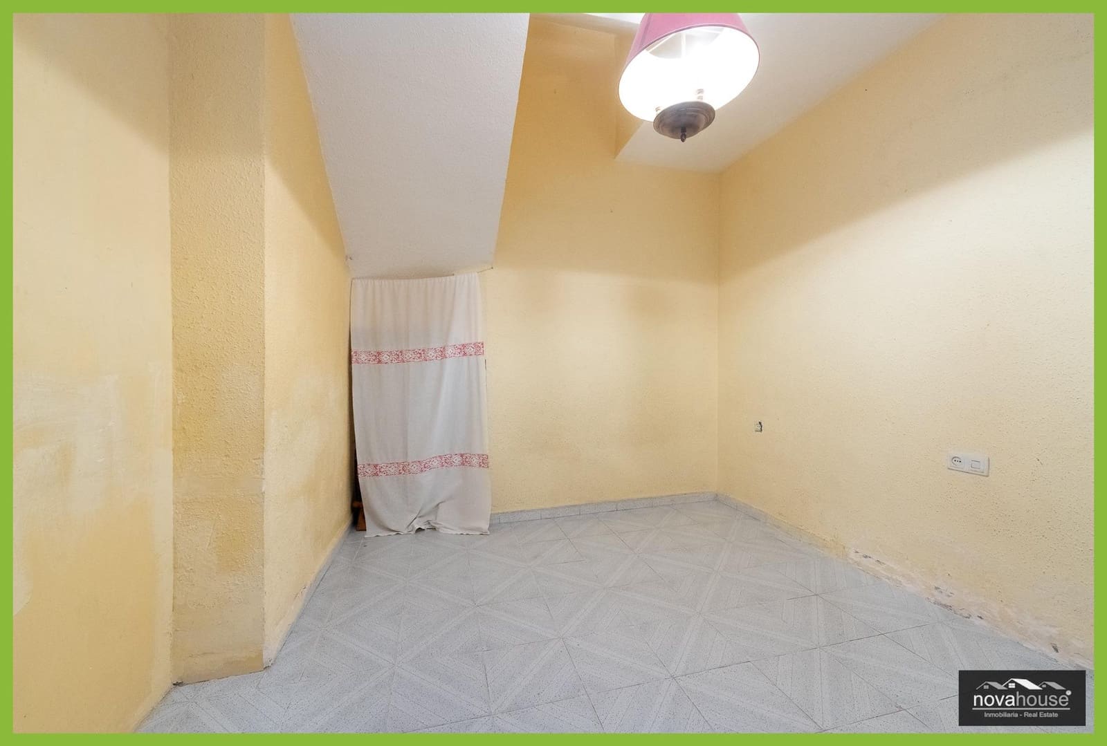 3 sypialnia Bungalow na sprzedaż w Miasto Malaga - 450 000 € (Ref: 9952648)