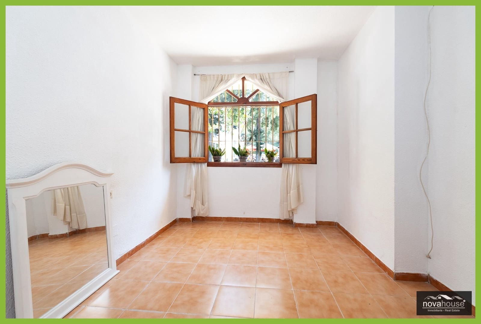 3 sypialnia Bungalow na sprzedaż w Miasto Malaga - 450 000 € (Ref: 9952648)