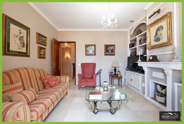 7 soveværelse Villa til salg i El Palo, Málaga by - € 1.250.000 (Ref: 9954252)