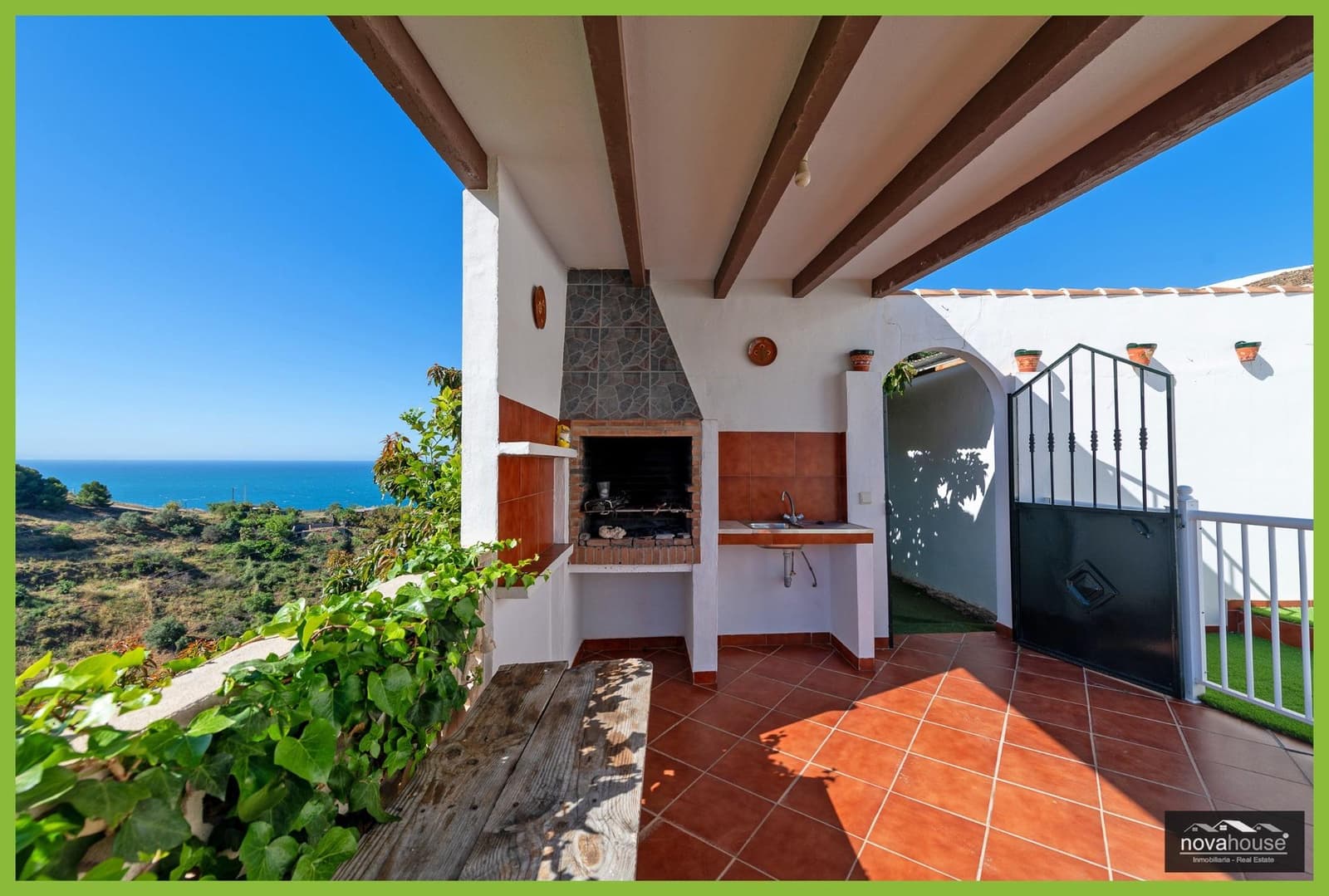 Rakentamaton maa myytävänä paikassa Nerja - 1 500 000 € (Ref: 9999637)