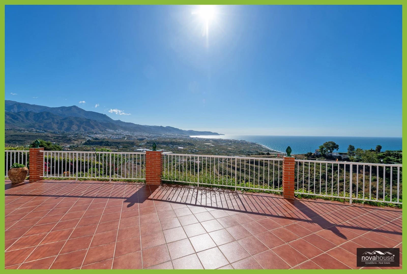 Rakentamaton maa myytävänä paikassa Nerja - 1 500 000 € (Ref: 9999637)
