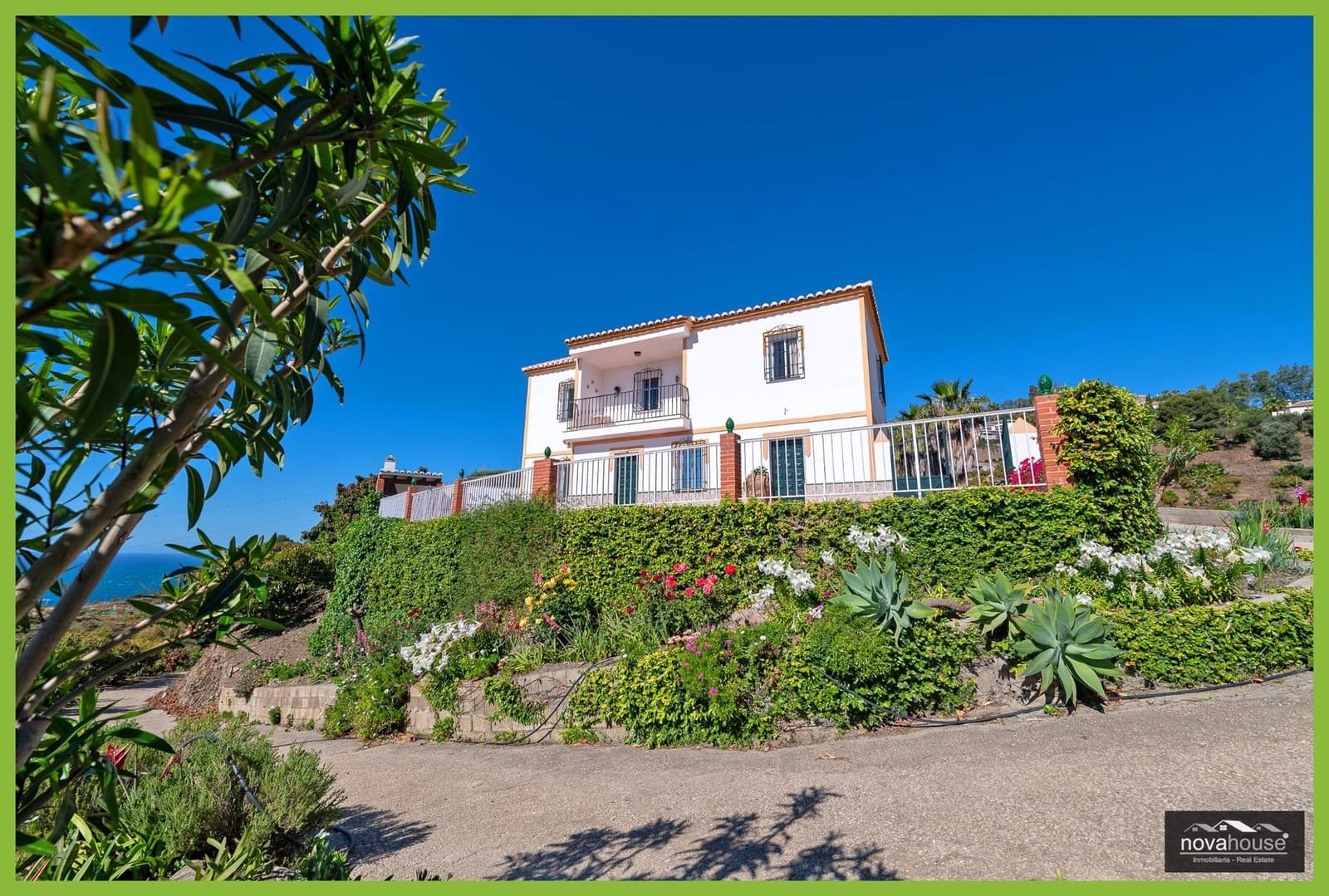 Rakentamaton maa myytävänä paikassa Nerja - 1 500 000 € (Ref: 9999637)