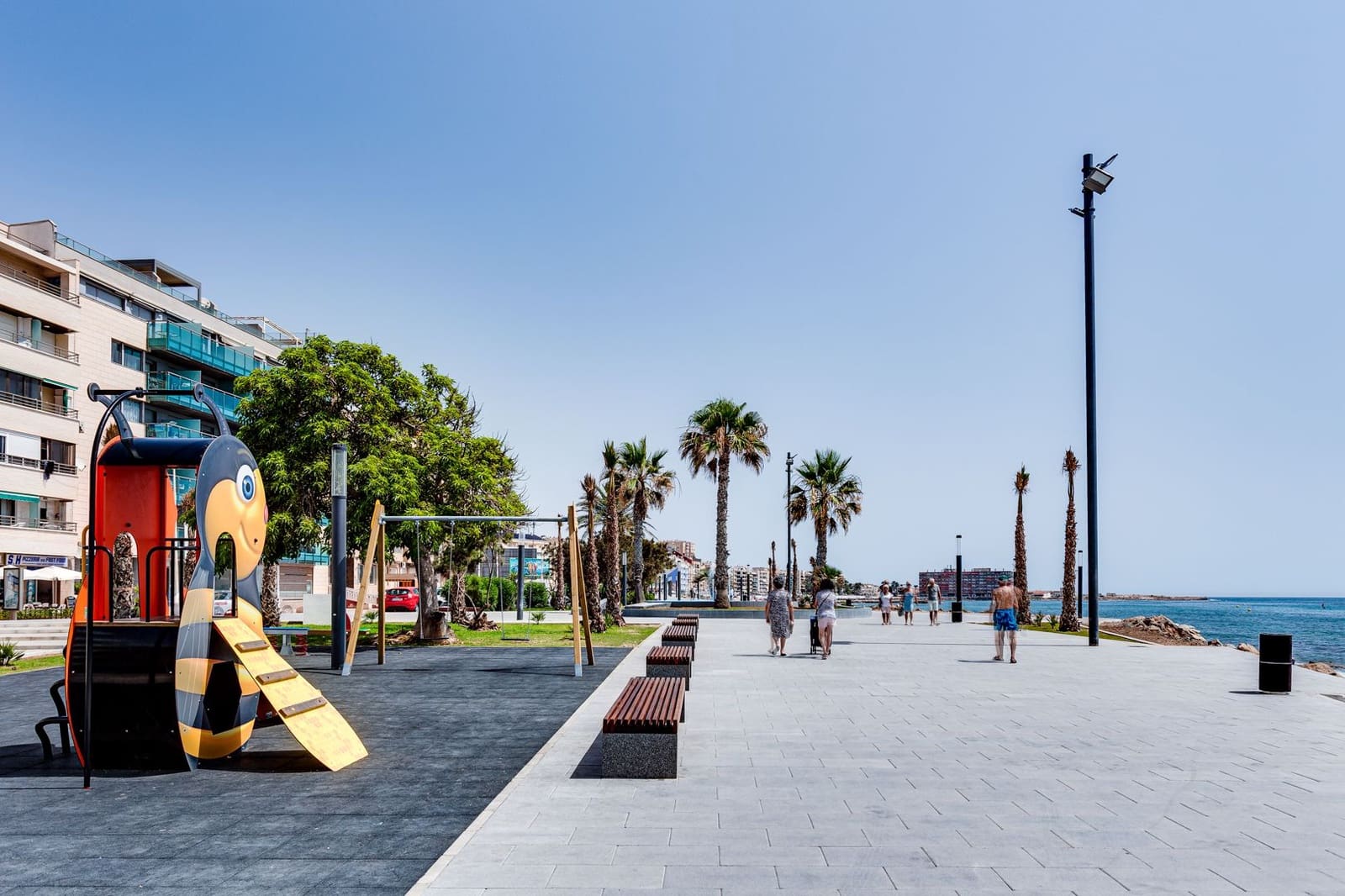 2 slaapkamer Appartement te koop in Torrevieja met zwembad garage - € 239.900 (Ref: 10000625)