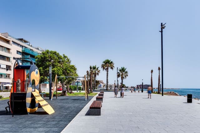 2 soveværelse Lejlighed til salg i Playa del Cura, Torrevieja med swimmingpool garage - € 285.600 (Ref: 10000733)