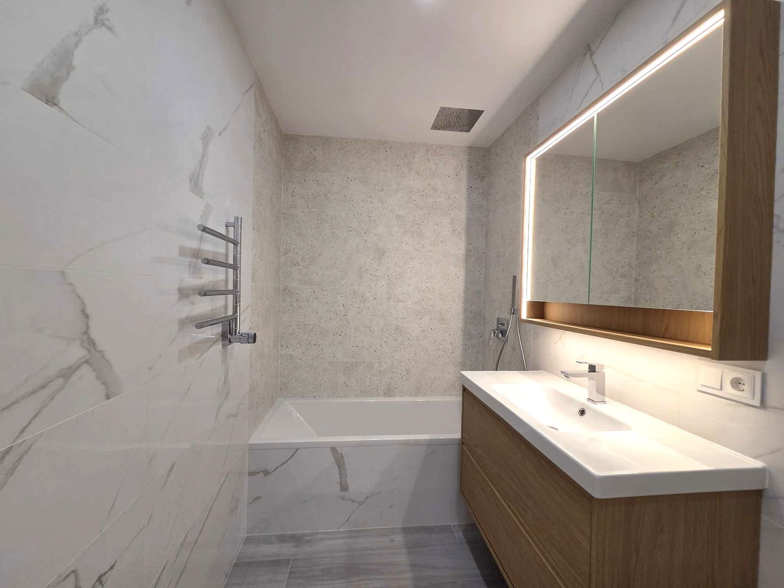 2 Zimmer Apartment zu verkaufen in Torrevieja mit Pool Garage - 287.900 € (Ref: 10000737)