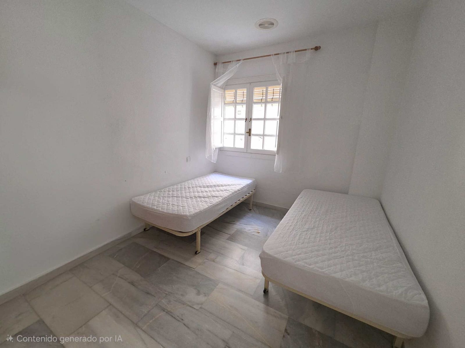 2 soverom Leilighet til salgs i Torrevieja med svømmebasseng garasje - € 219 000 (Ref: 10000878)