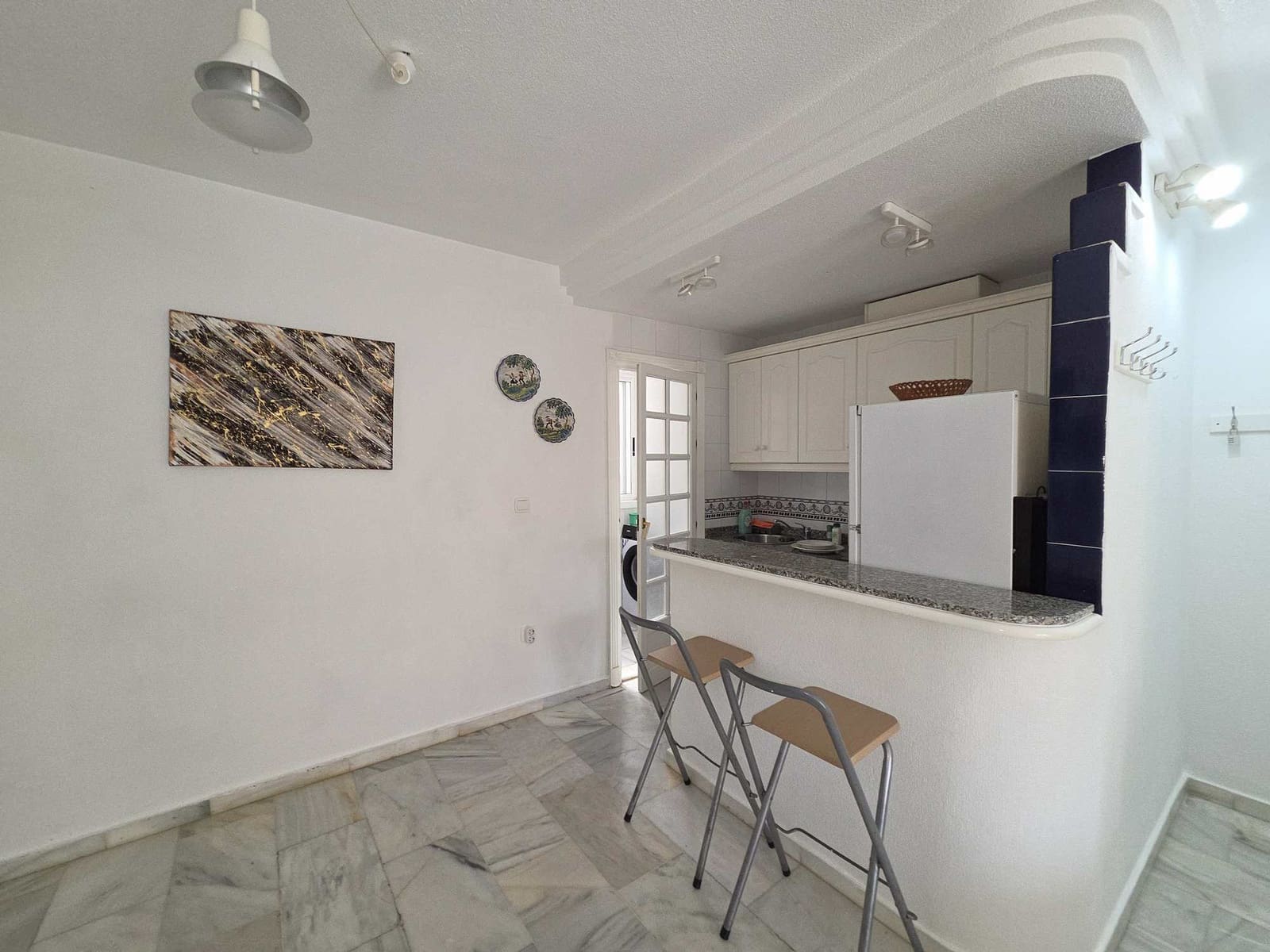2 soverom Leilighet til salgs i Torrevieja med svømmebasseng garasje - € 219 000 (Ref: 10000878)