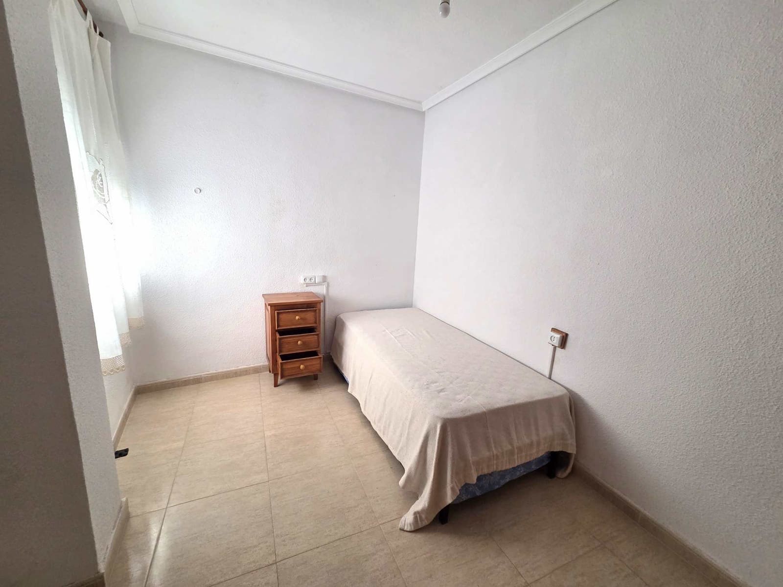 3 soveværelse Lejlighed til salg i Torrevieja - € 187.000 (Ref: 10004316)