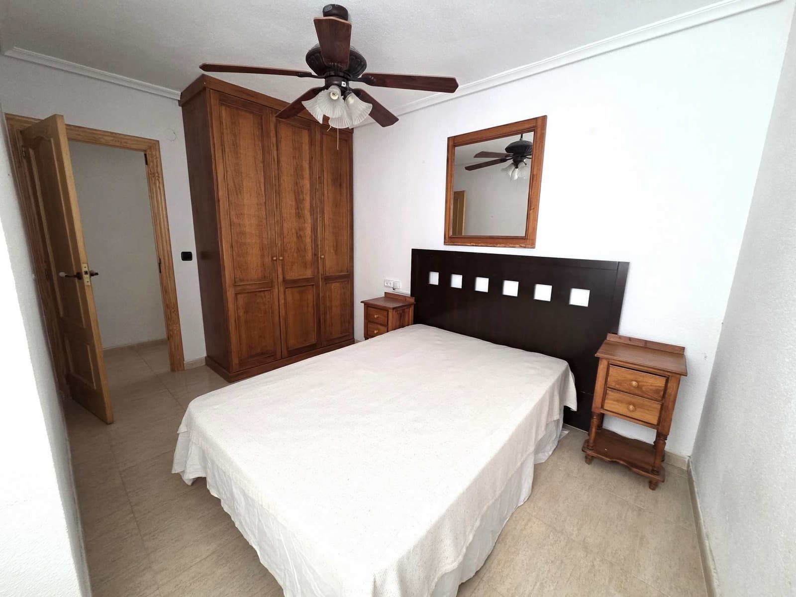 3 soveværelse Lejlighed til salg i Torrevieja - € 187.000 (Ref: 10004316)