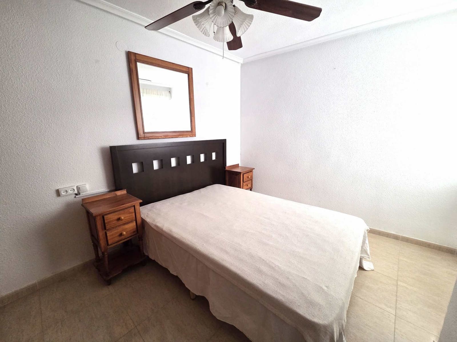 3 soveværelse Lejlighed til salg i Torrevieja - € 187.000 (Ref: 10004316)
