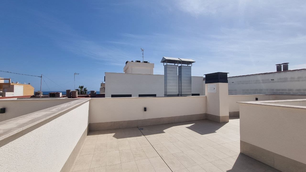 2 Zimmer Penthouse zu verkaufen in Torrevieja mit Pool Garage - 341.000 € (Ref: 10004411)