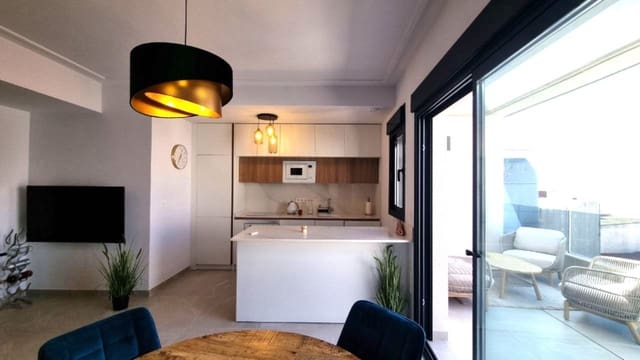 2 soveværelse Penthouse til salg i Las Piscinas Naturales, Torrevieja med swimmingpool garage - € 341.000 (Ref: 10004411)
