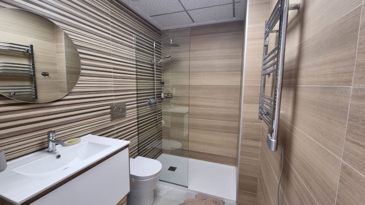 2 Zimmer Penthouse zu verkaufen in Torrevieja mit Pool Garage - 341.000 € (Ref: 10004411)