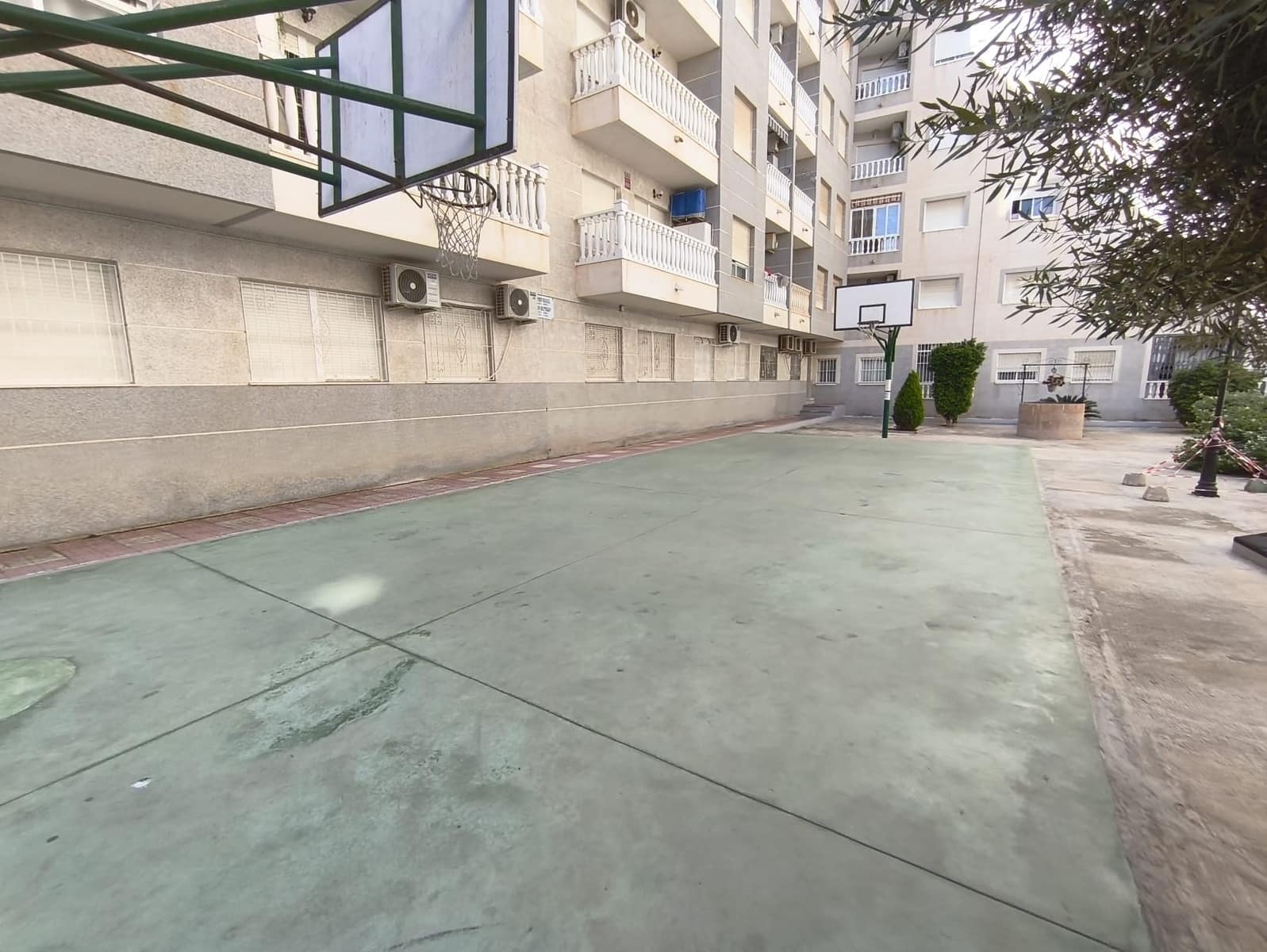 2 slaapkamer Appartement te koop in Torrevieja met zwembad garage - € 169.000 (Ref: 10144706)