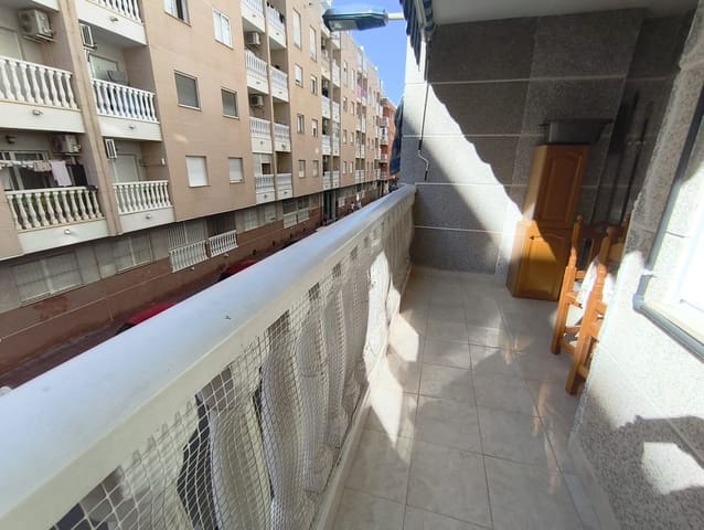 2 quarto Apartamento para venda em Avenida Habaneras - Curva de Palangre, Torrevieja com piscina garagem - 169 000 € (Ref: 10144706)
