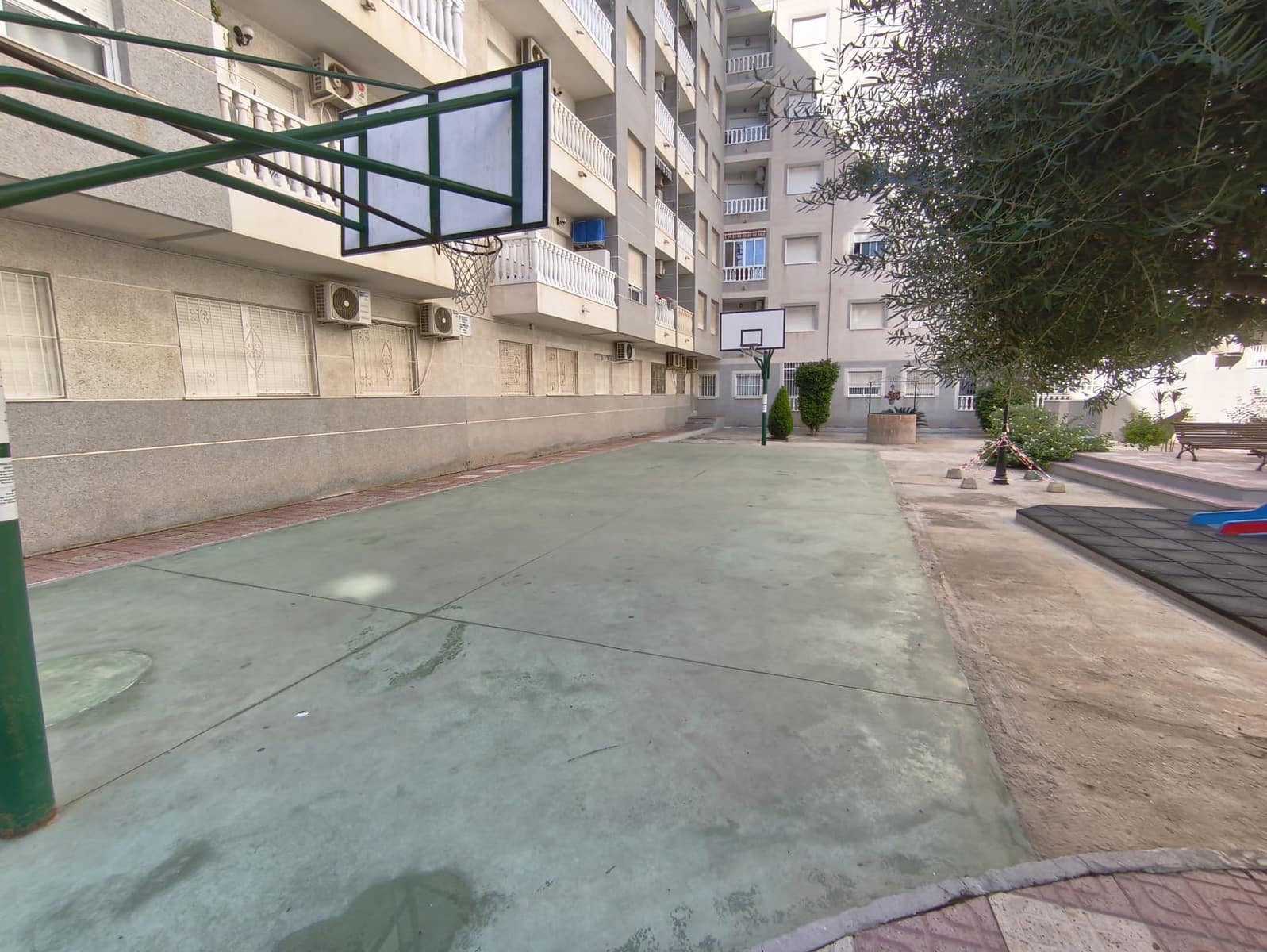 2 slaapkamer Appartement te koop in Torrevieja met zwembad garage - € 169.000 (Ref: 10144706)