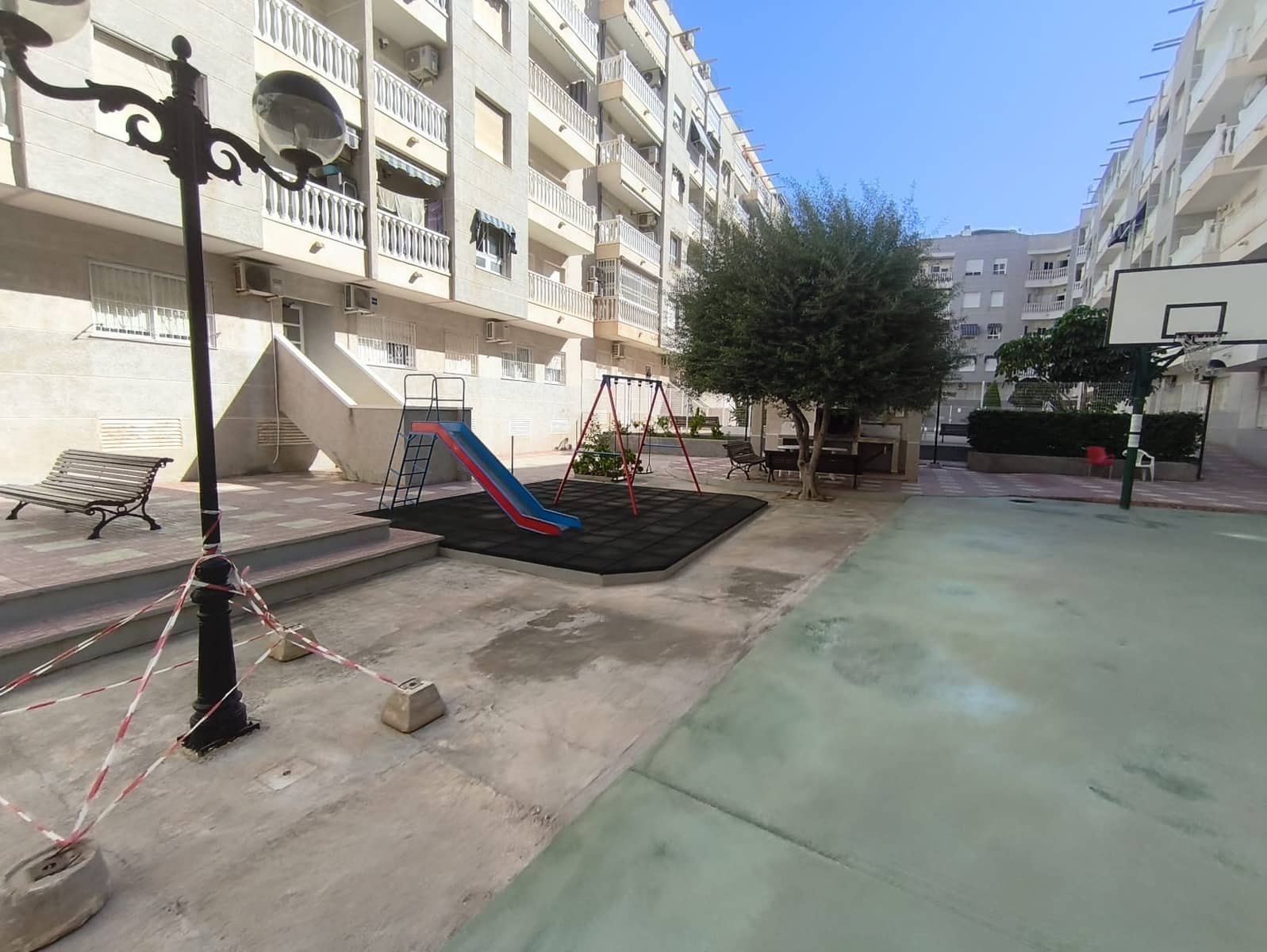 2 slaapkamer Appartement te koop in Torrevieja met zwembad garage - € 169.000 (Ref: 10144706)