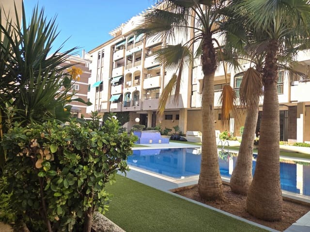 Apartamento de 2 habitaciones en Parque de las Naciones, Torrevieja en venta con piscina - 169.000 € (Ref: 10180895)