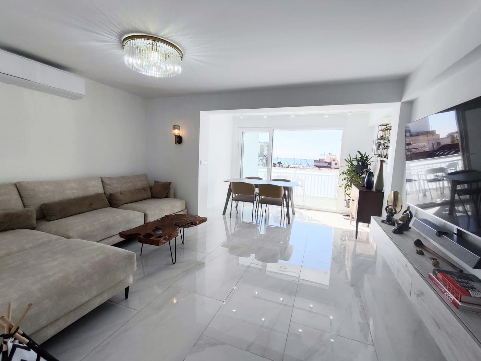 2 soverom Leilighet til salgs i Torrevieja - € 239 000 (Ref: 9409687)