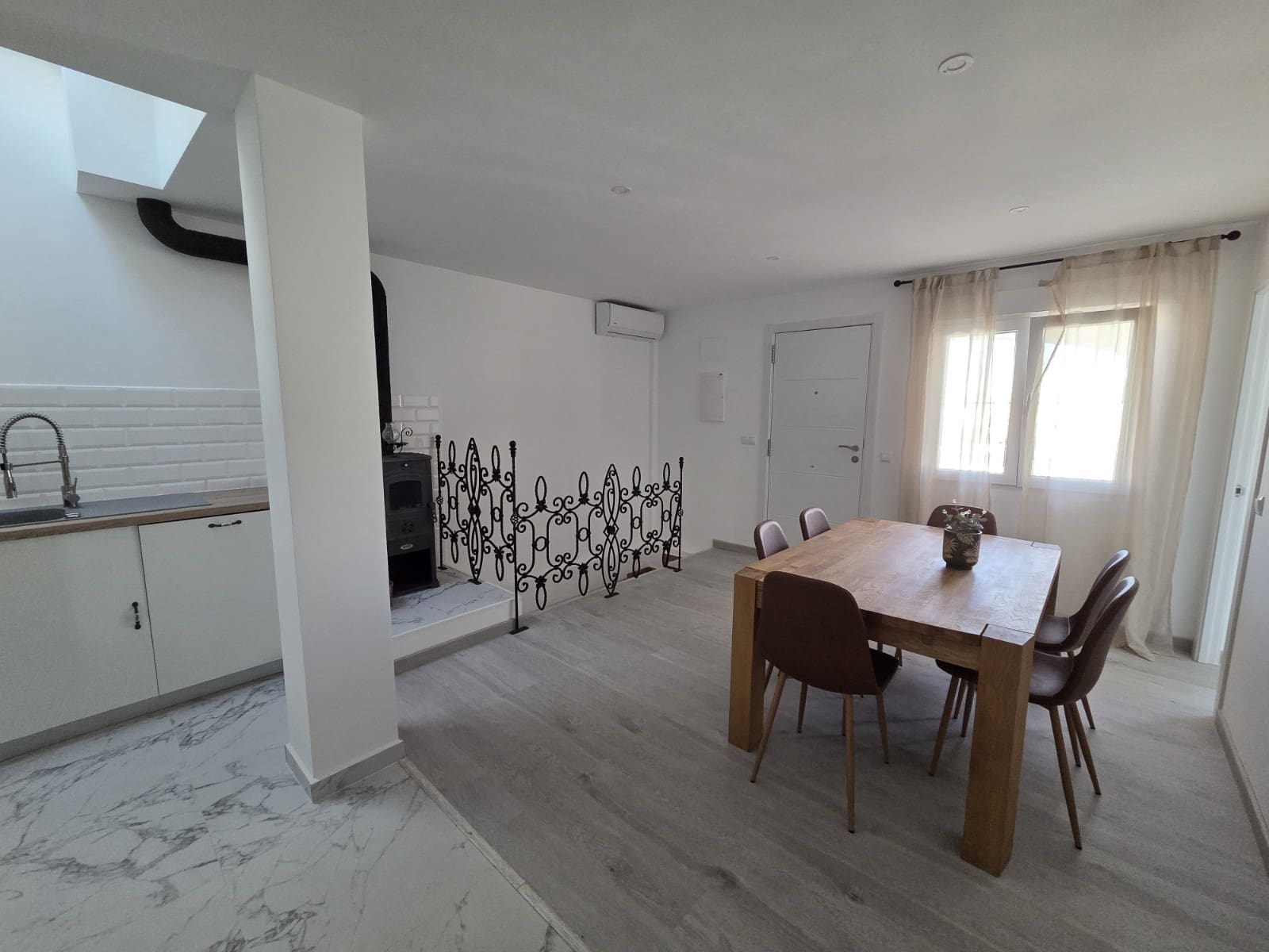 4 camera da letto Villetta Bifamiliare in vendita in Torrevieja con piscina garage - 369.000 € (Rif: 9409713)