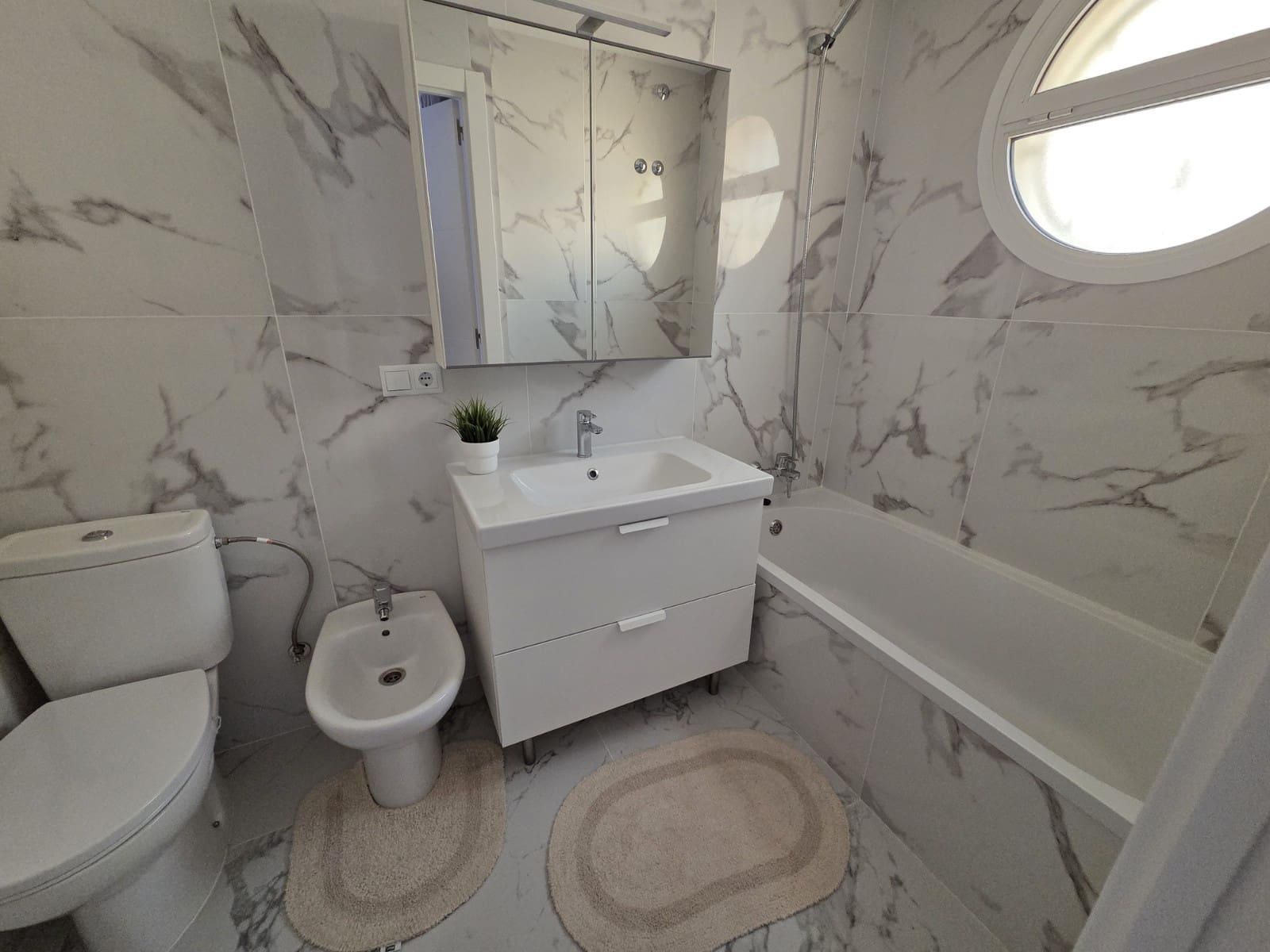 4 camera da letto Villetta Bifamiliare in vendita in Torrevieja con piscina garage - 369.000 € (Rif: 9409713)