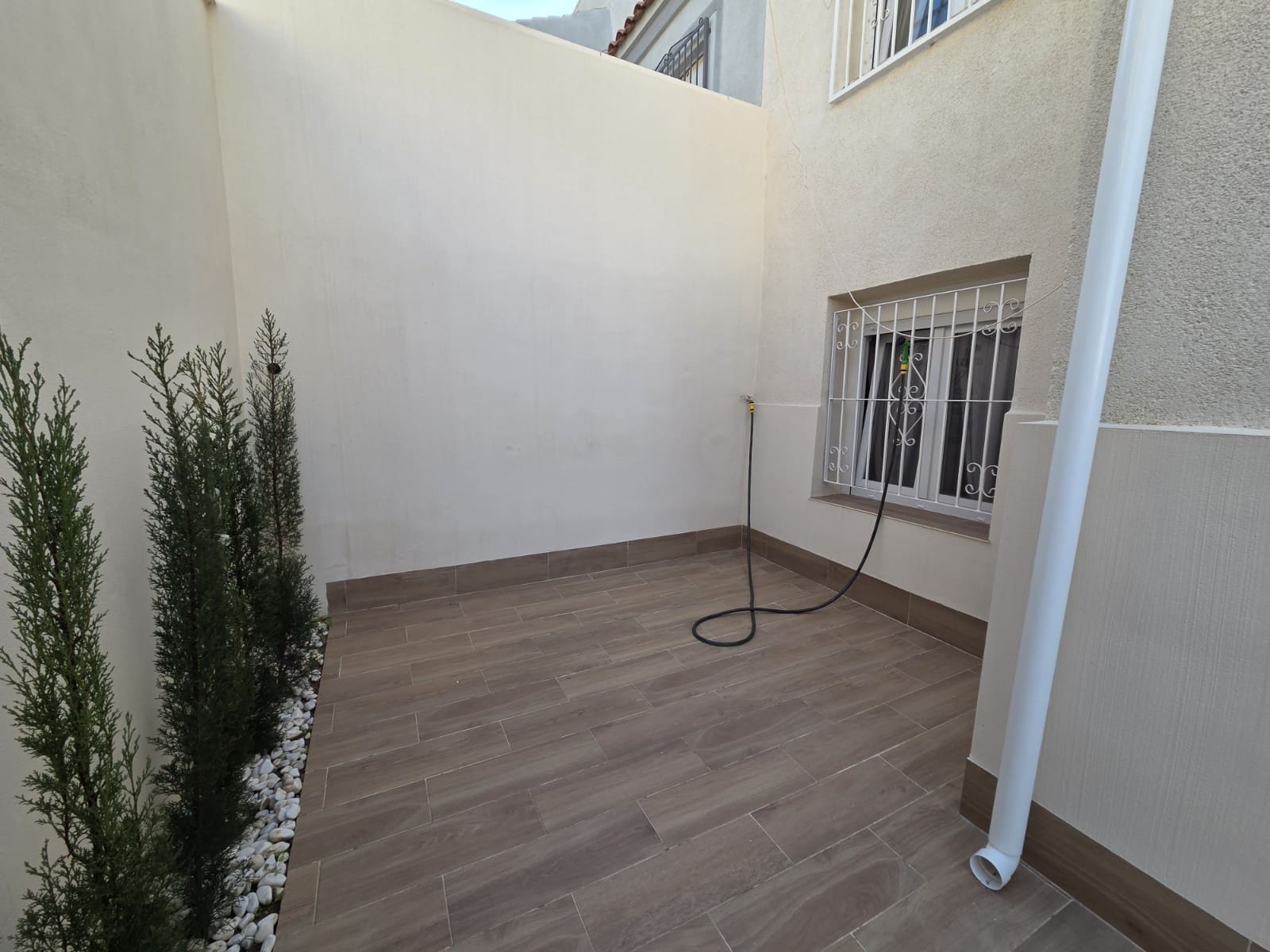 4 camera da letto Villetta Bifamiliare in vendita in Torrevieja con piscina garage - 369.000 € (Rif: 9409713)