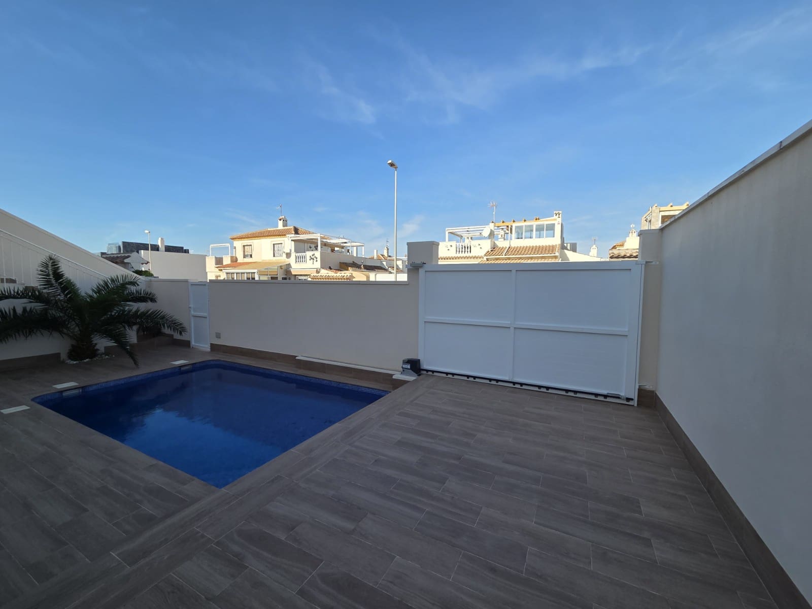 4 camera da letto Villetta Bifamiliare in vendita in Torrevieja con piscina garage - 369.000 € (Rif: 9409713)