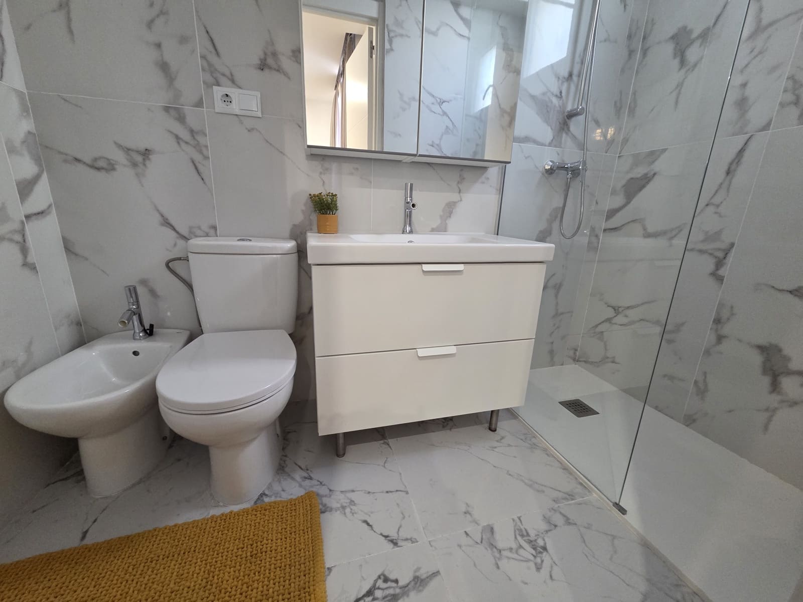4 camera da letto Villetta Bifamiliare in vendita in Torrevieja con piscina garage - 369.000 € (Rif: 9409713)