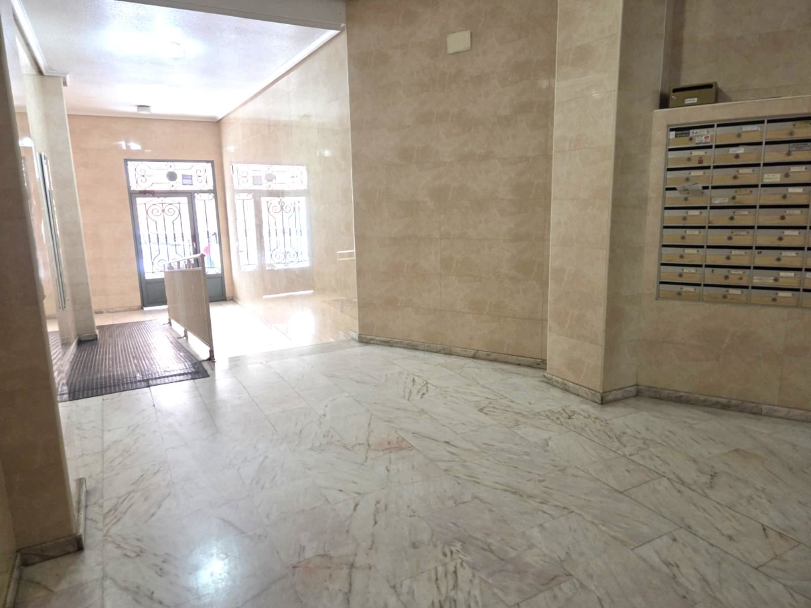 2 sovrum Takvåning till salu i Torrevieja - 119 000 € (Ref: 9414554)