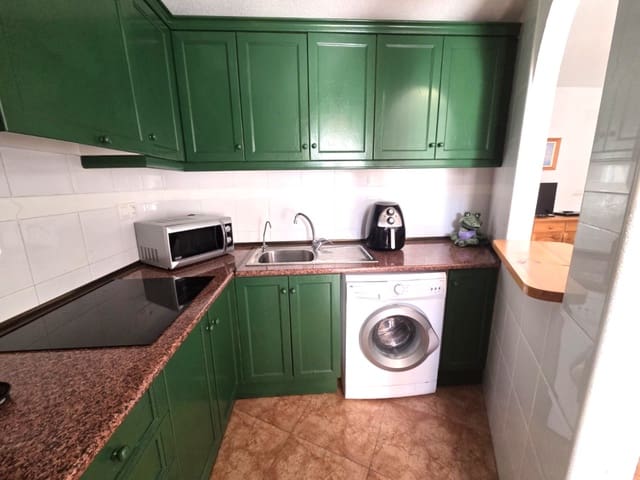 2 bedroom Penthouse for sale in Antonio Machado, Torrevieja - € 119,000 (Ref: 9414554)