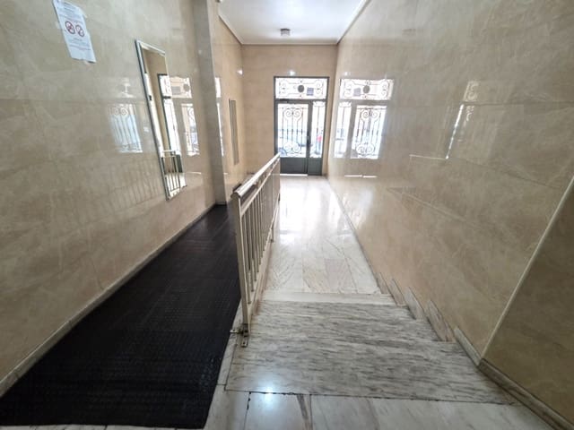 2 bedroom Penthouse for sale in Antonio Machado, Torrevieja - € 119,000 (Ref: 9414554)