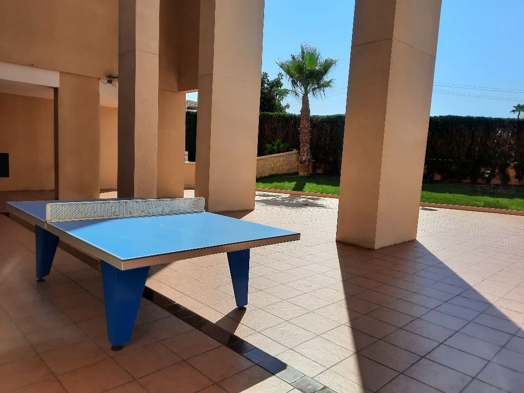 4 chambre Appartement à vendre à Torrevieja avec piscine garage - 330 000 € (Ref: 9414565)