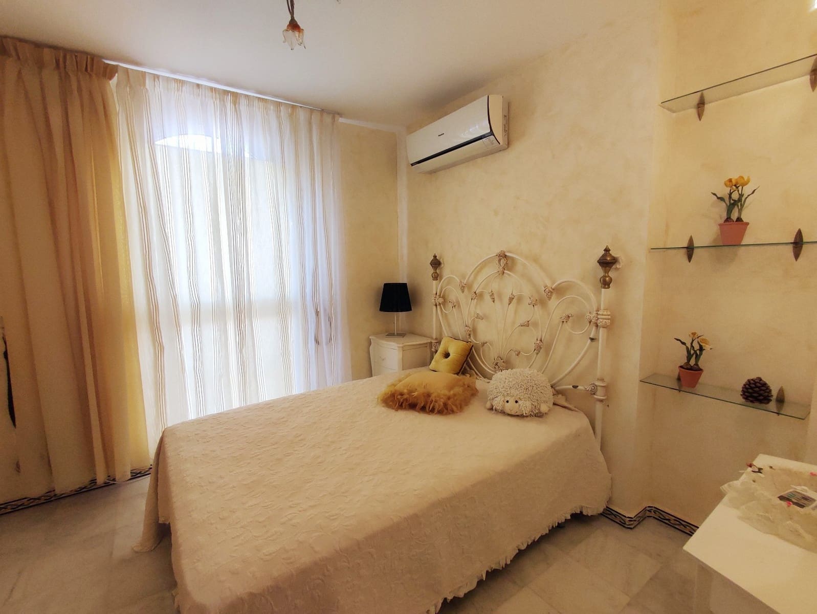 4 chambre Appartement à vendre à Torrevieja avec piscine garage - 330 000 € (Ref: 9414565)