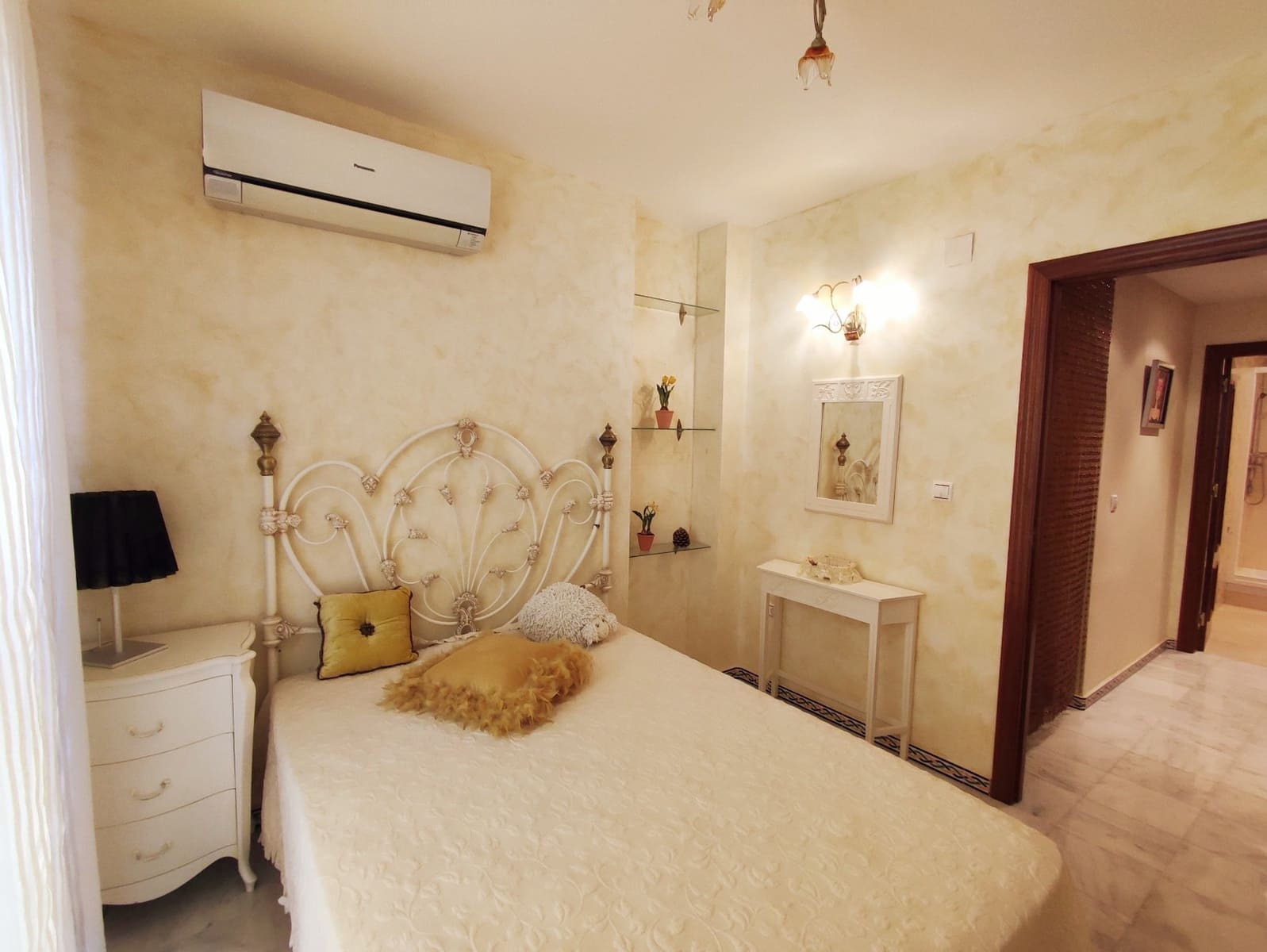 4 chambre Appartement à vendre à Torrevieja avec piscine garage - 330 000 € (Ref: 9414565)