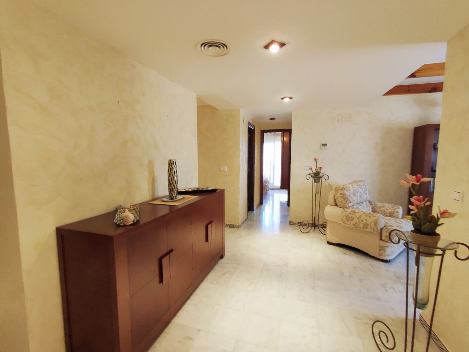 4 chambre Appartement à vendre à Torrevieja avec piscine garage - 330 000 € (Ref: 9414565)