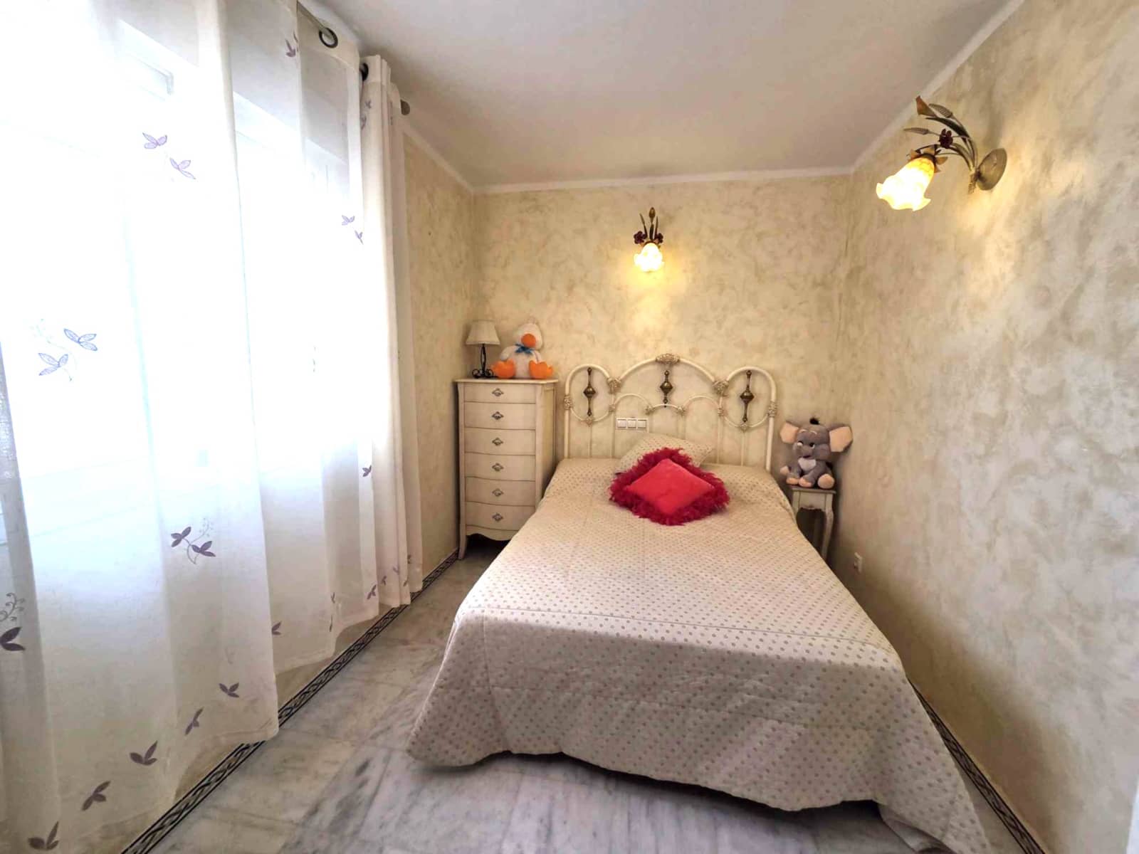4 Zimmer Apartment zu verkaufen in Torrevieja mit Pool Garage - 298.500 € (Ref: 9414565)