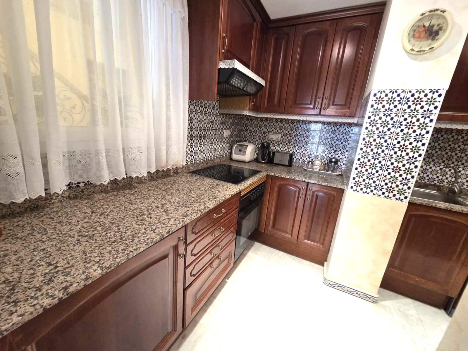4 Zimmer Apartment zu verkaufen in Torrevieja mit Pool Garage - 298.500 € (Ref: 9414565)