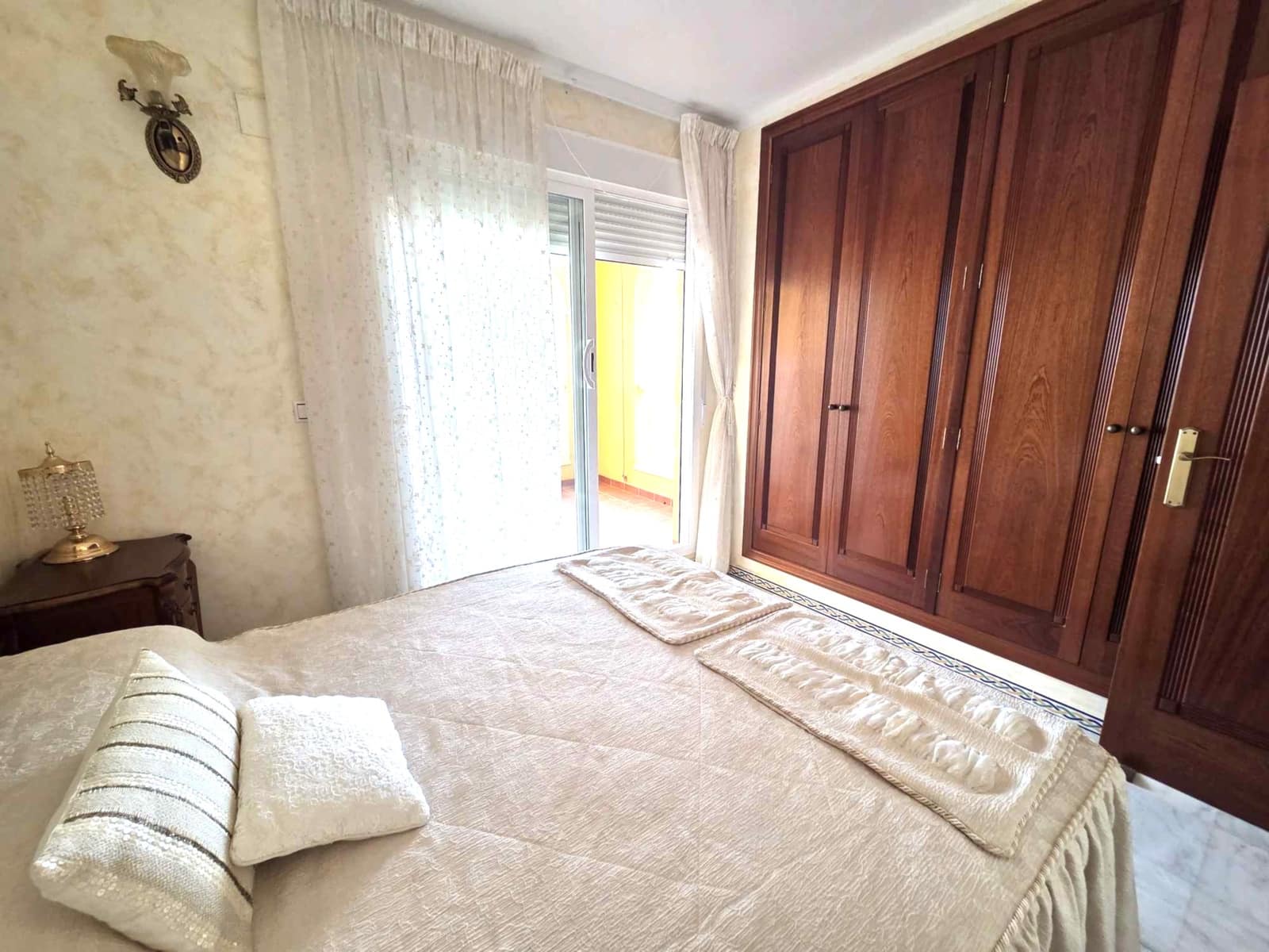 4 Zimmer Apartment zu verkaufen in Torrevieja mit Pool Garage - 298.500 € (Ref: 9414565)