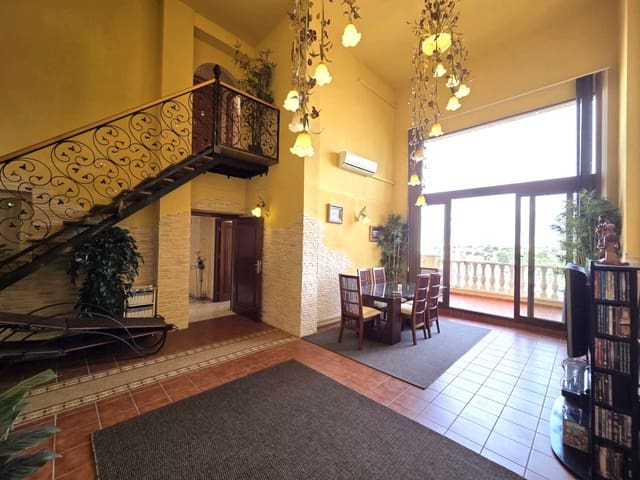 4 soveværelse Lejlighed til salg i Playa de los Locos, Torrevieja med swimmingpool garage - € 298.500 (Ref: 9414565)