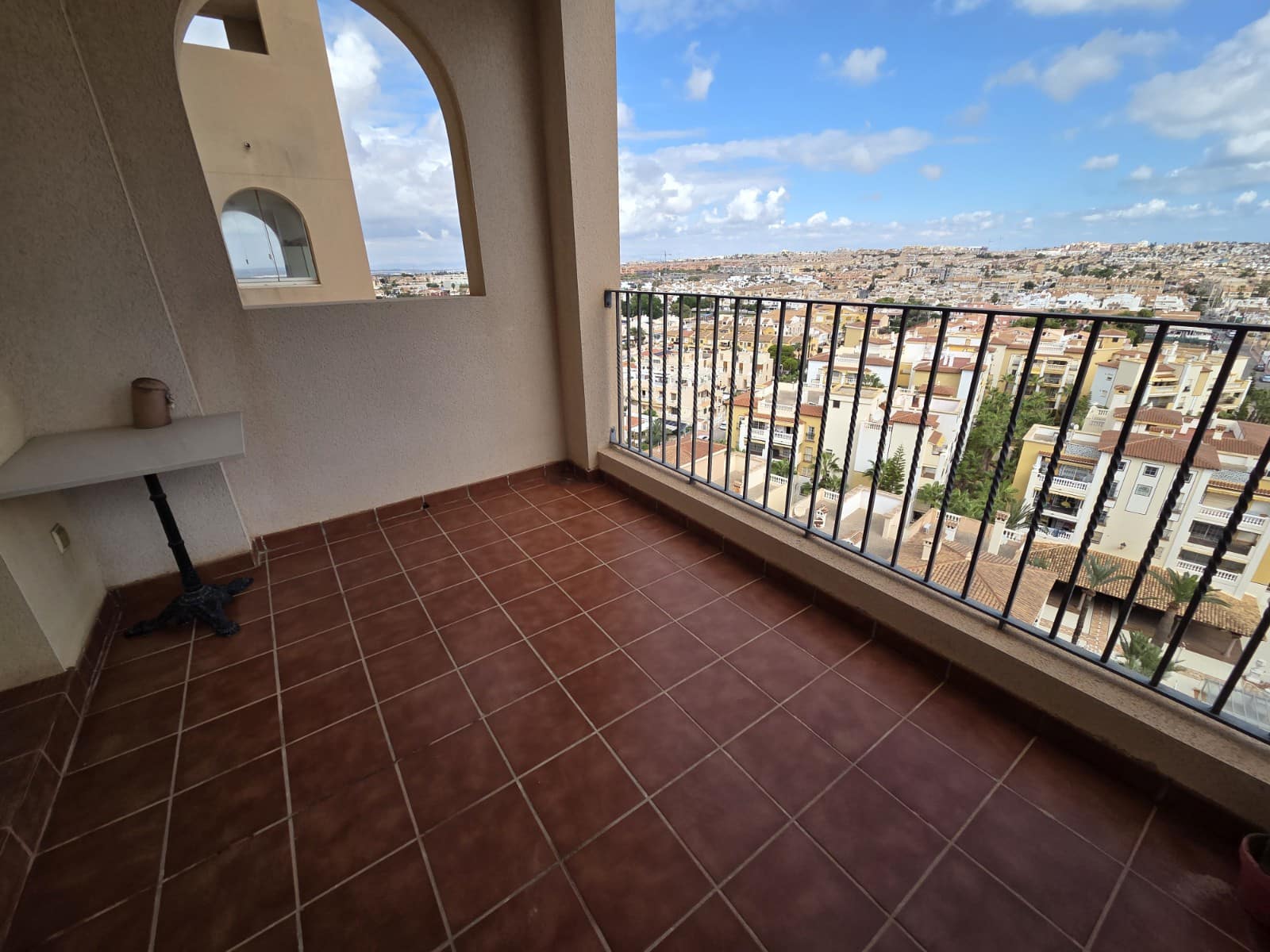 2 soverom Leilighet til salgs i Torrevieja med svømmebasseng - € 239 000 (Ref: 9416105)