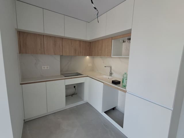 2 bedroom Apartment for sale in Las Piscinas Naturales, Torrevieja with pool - € 300,000 (Ref: 9416171)