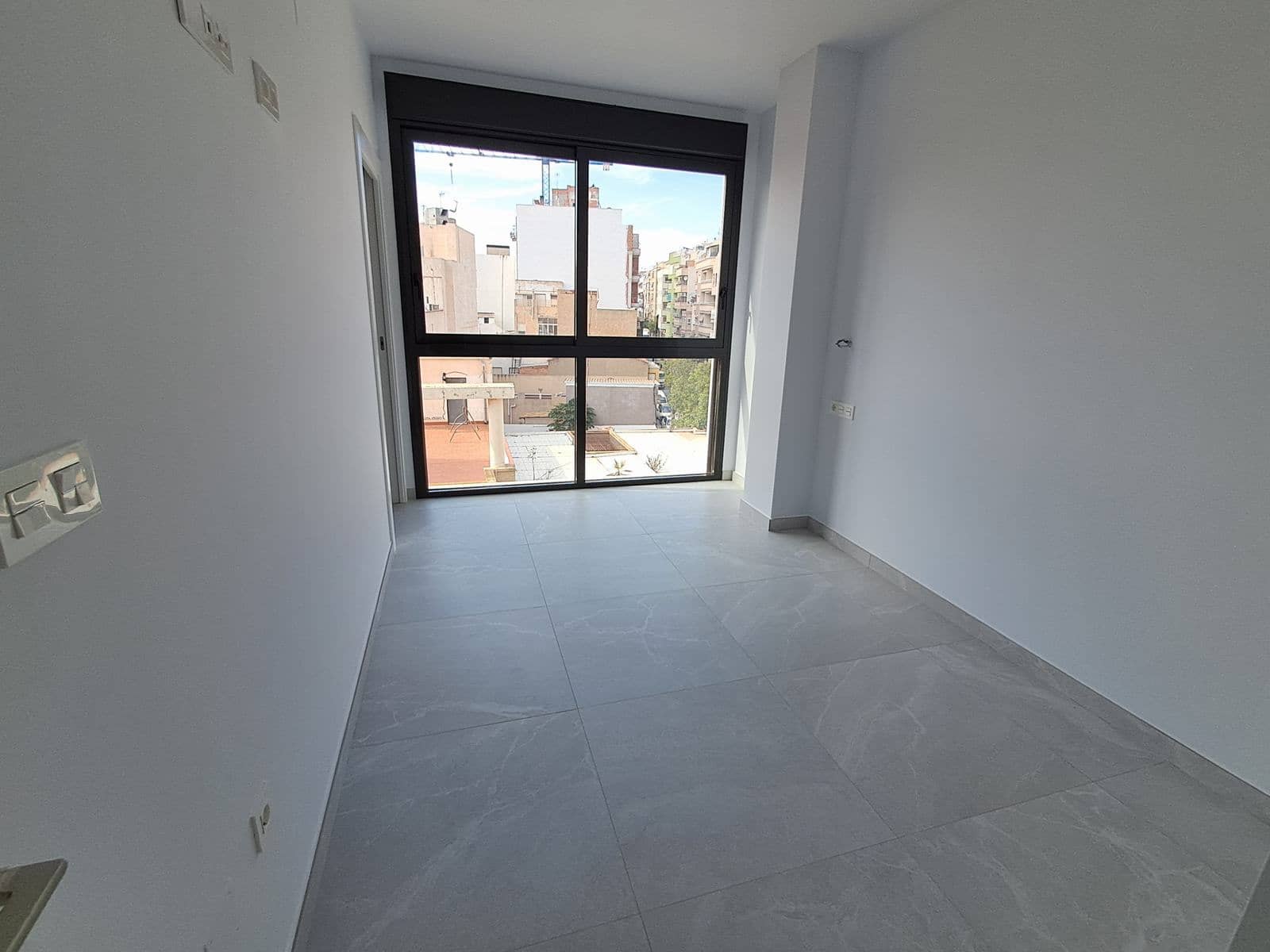 2 bedroom Apartment for sale in Torrevieja with pool - € 300,000 (Ref: 9416171)