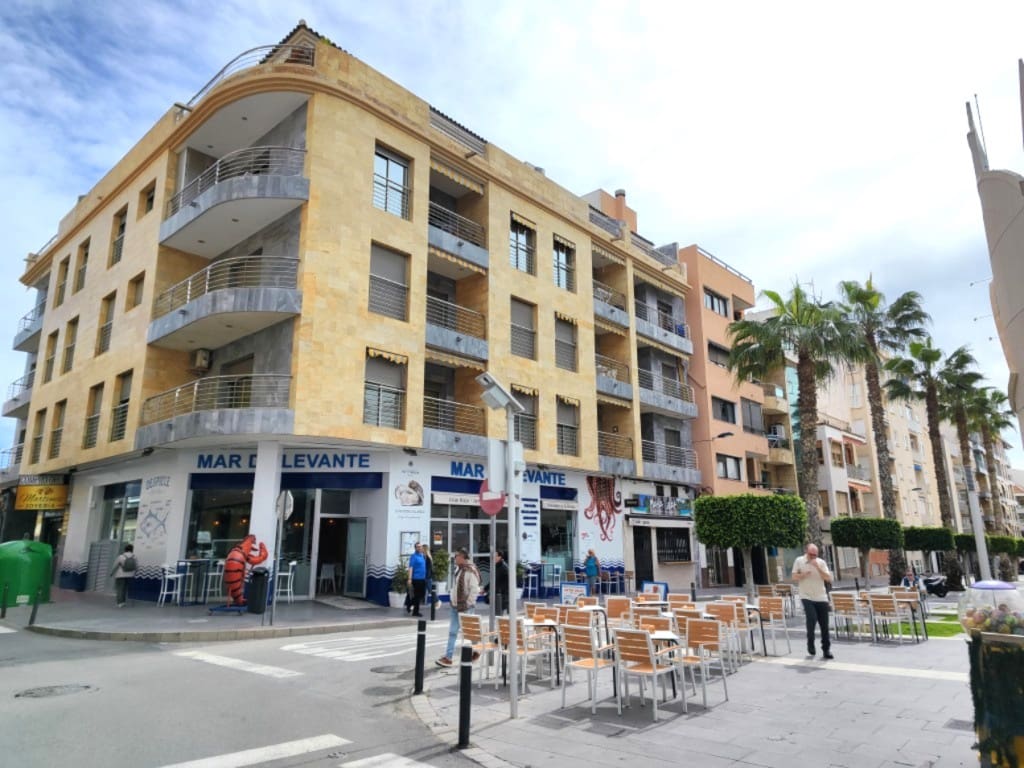 3 camera da letto Appartamento in vendita in Torrevieja - 235.000 € (Rif: 9417365)